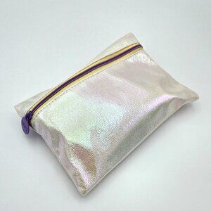 The IPSY Experience - Mini Mystery Bag Iridescent
